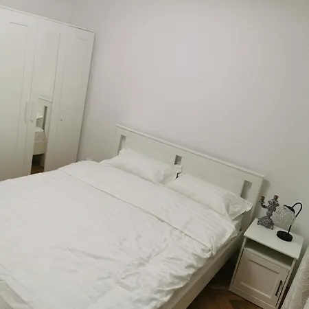 Flora Parliament 公寓