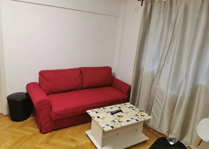 Flora Parliament Apartment *